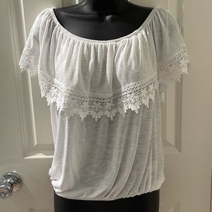 Paper+Tee Women’s T-Shirt